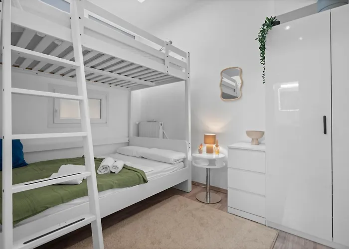 Loftly Kottbusser Damm 68 - Parkplatz - Self Check In - 300 Mbits *