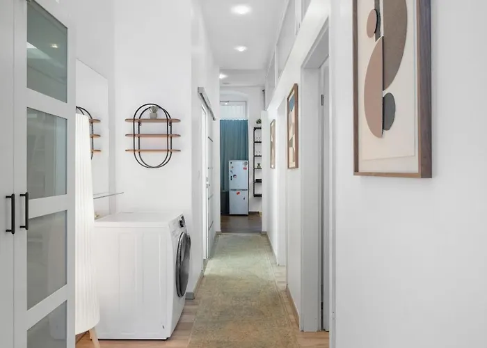 Loftly Kottbusser Damm 68 - Parkplatz - Self Check In - 300 Mbits Appartement Berlin