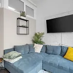 Apartmán Loftly Kottbusser Damm 68 - Parkplatz - Self Check In - 300 Mbits *