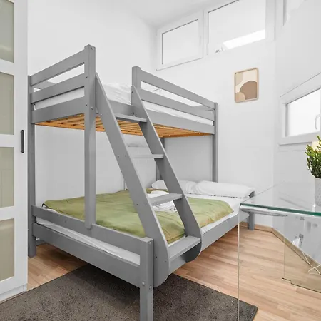 Loftly Kottbusser Damm 68 - Parkplatz - Self Check In - 300 Mbits Διαμέρισμα