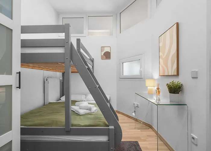 Loftly Kottbusser Damm 68 - Parkplatz - Self Check In - 300 Mbits * Berlin