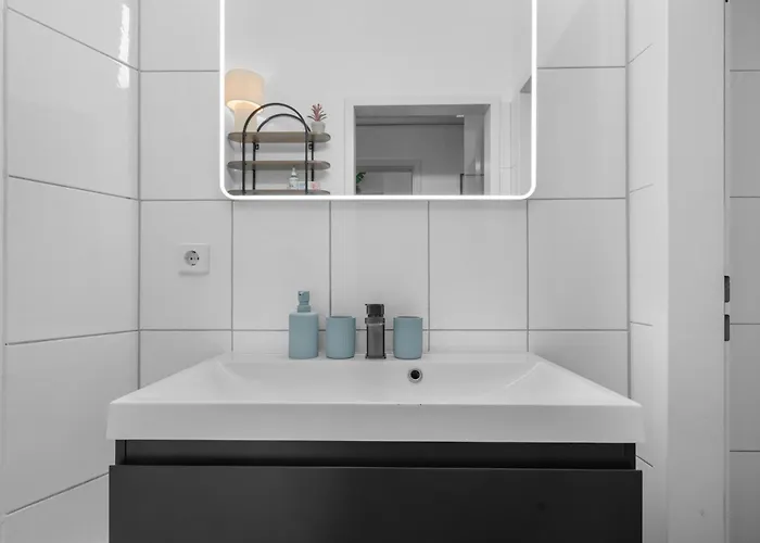 아파트 Loftly Kottbusser Damm 68 - Parkplatz - Self Check In - 300 Mbits *