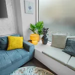 Loftly Kottbusser Damm 68 - Parkplatz - Self Check In - 300 Mbits Апартаменты Берлин