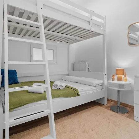 Apartamento Loftly Kottbusser Damm 68 - Parkplatz - Self Check In - 300 Mbits Berlim